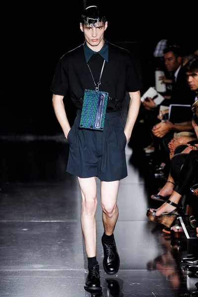 Look 7